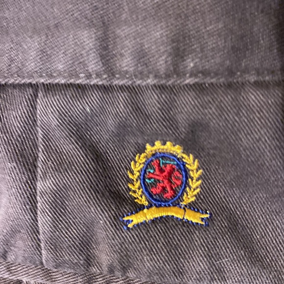 Vintage Tommy Hilfiger Embroidered Crest Pleated Chinos in brown size 36 x 30 - Picture 7 of 12